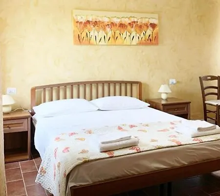 Apartment La Collina Monsampietro Morico