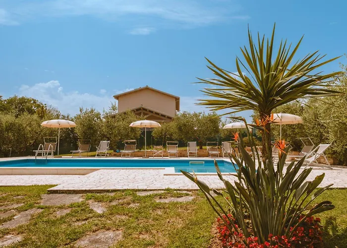 La Collina Monsampietro Morico